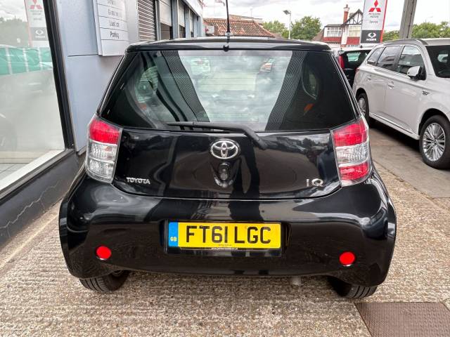 2011 Toyota iQ 1.33 Dual VVT-i 3 3dr